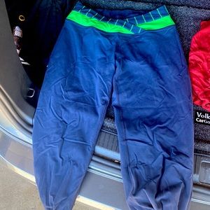 Lululemon capris